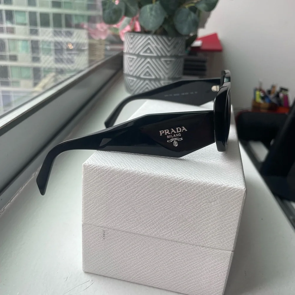 Prada Symbole (PR 17WS) Sunglasses - Picture 3 of 8